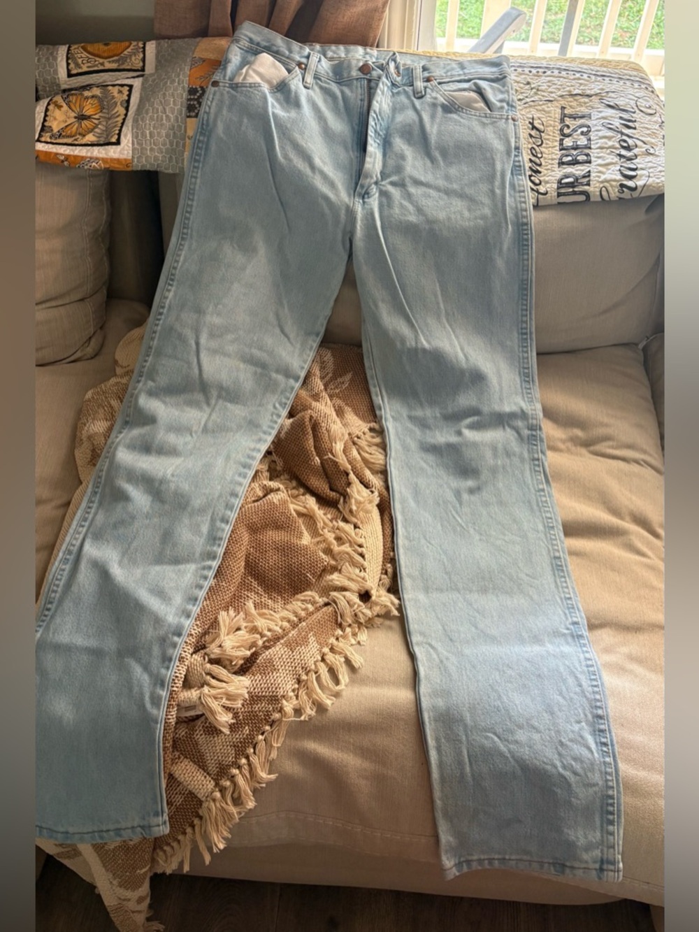 WRANGLER Light Wash Women's Jeans - Classic High-Rise Straight Leg